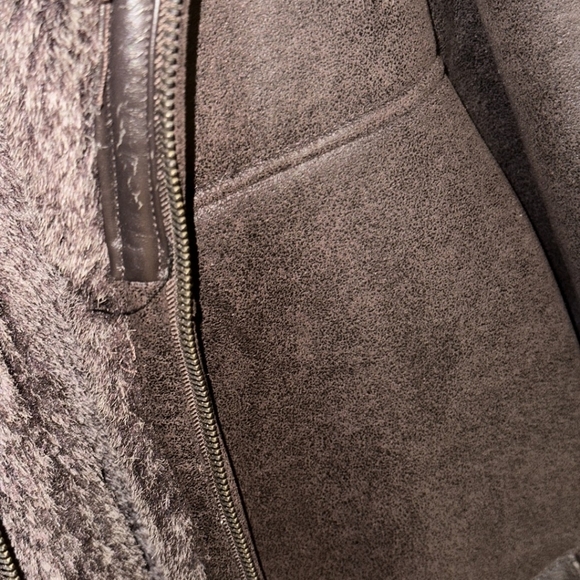 Shearling Coat - Picture 4 of 6